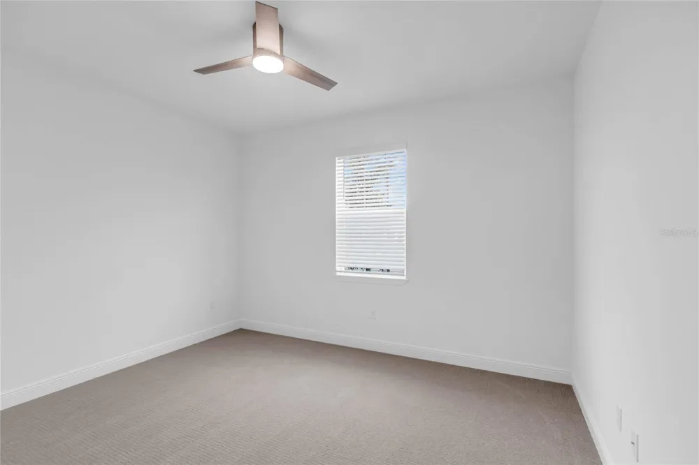 4518 LIONS GATE AVENUE Clermont, FL 34711