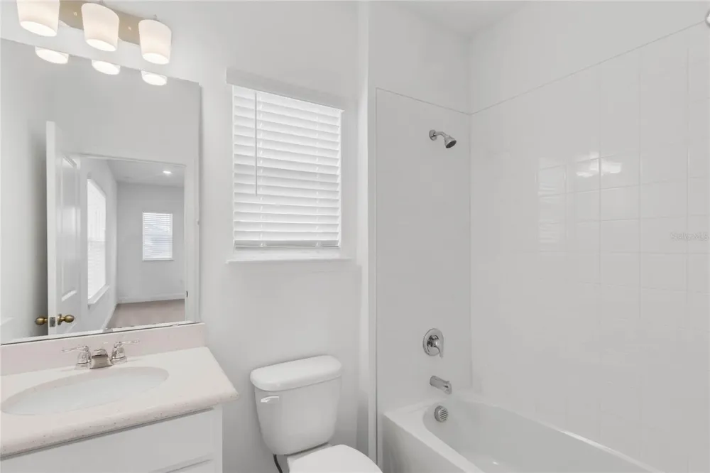 4518 LIONS GATE AVENUE Clermont, FL 34711
