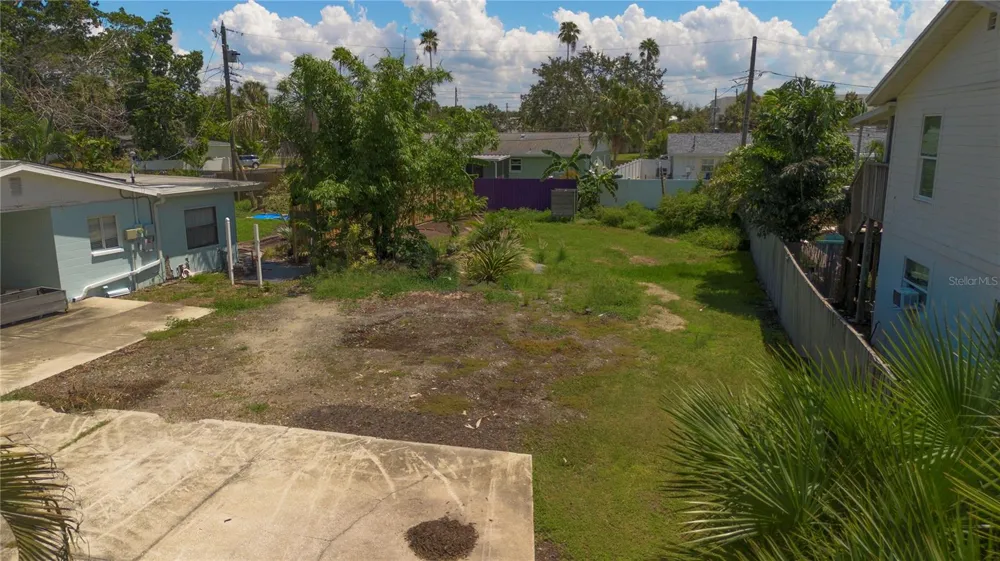 HELENA STREET NE St Petersburg, FL 33703