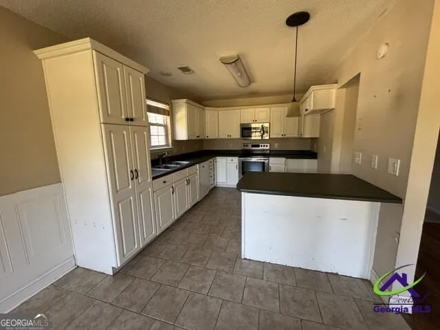 517 Tharpe RD Warner Robins, GA 31088