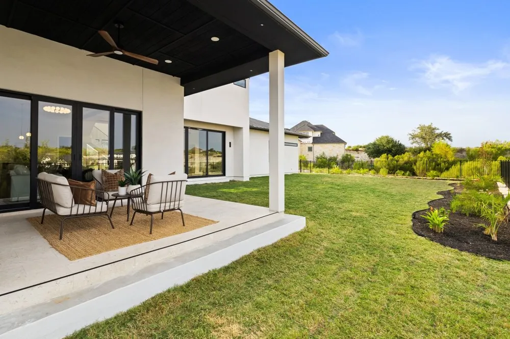 1508 Chalk Bluff Court Leander, TX 78641