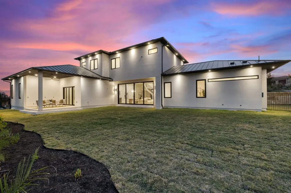 1508 Chalk Bluff Court Leander, TX 78641