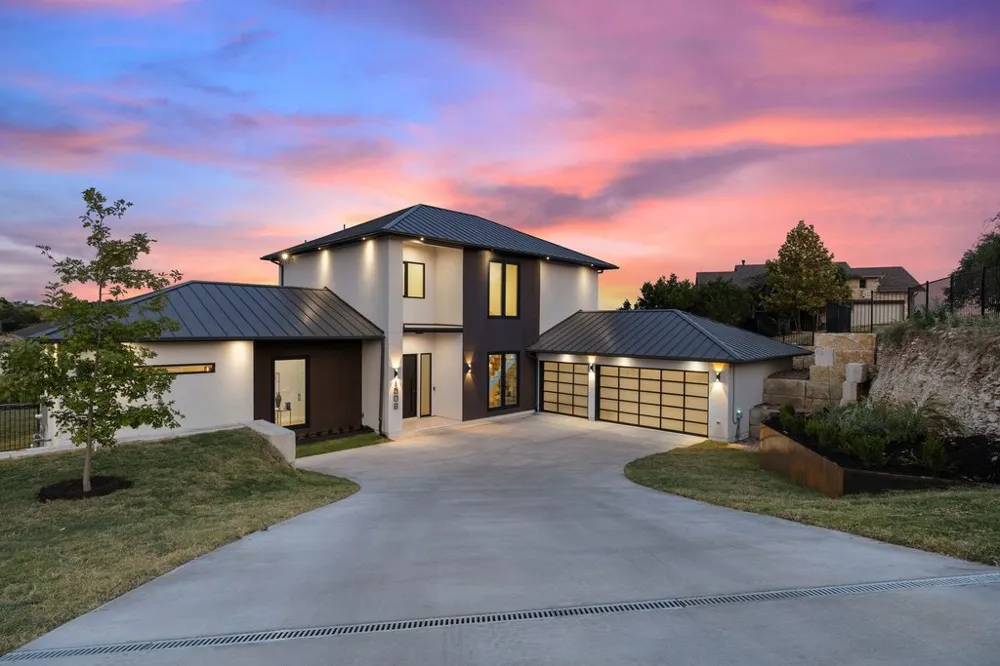 1508 Chalk Bluff Court Leander, TX 78641