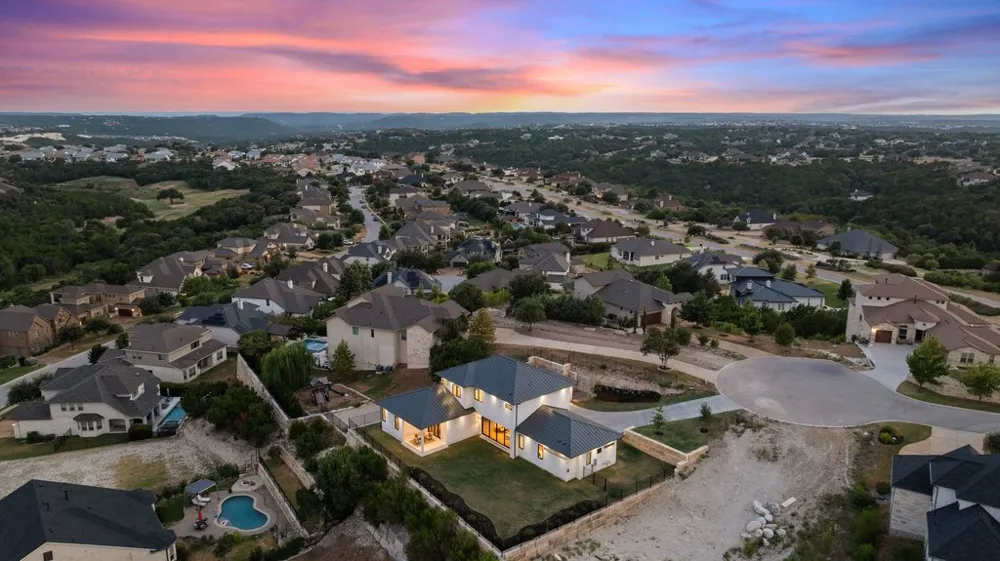 1508 Chalk Bluff Court Leander, TX 78641