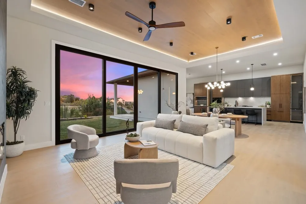 1508 Chalk Bluff Court Leander, TX 78641