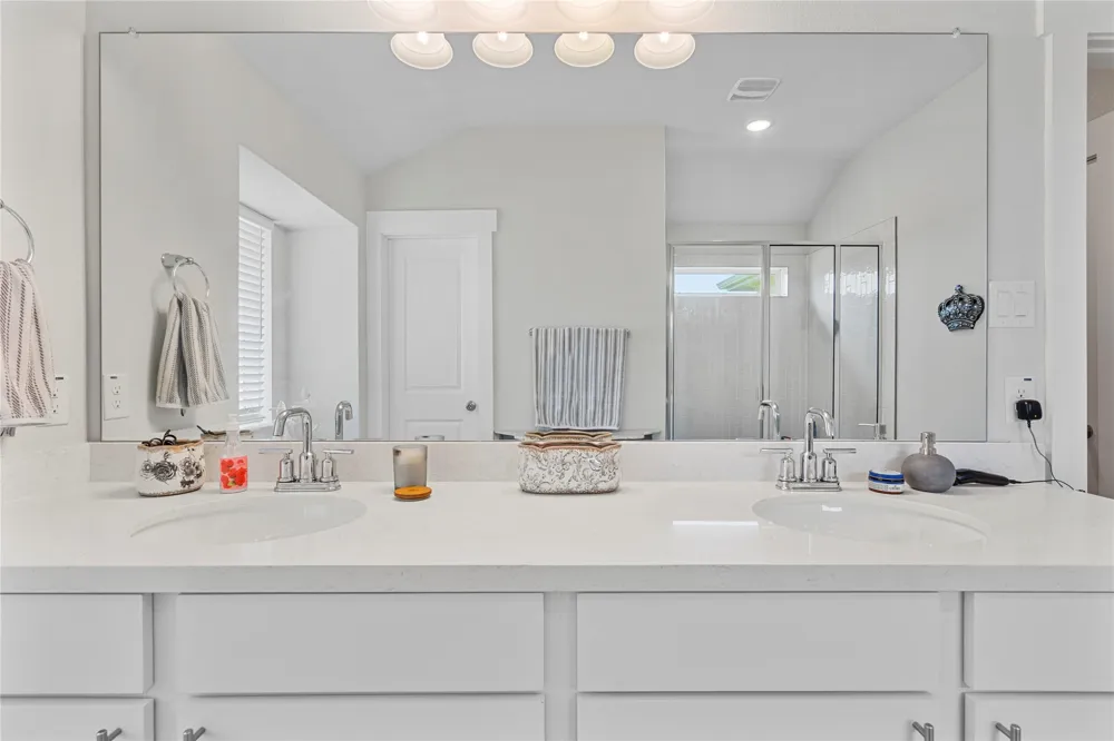 660 Pheasant Hill Drive Georgetown, TX 78628