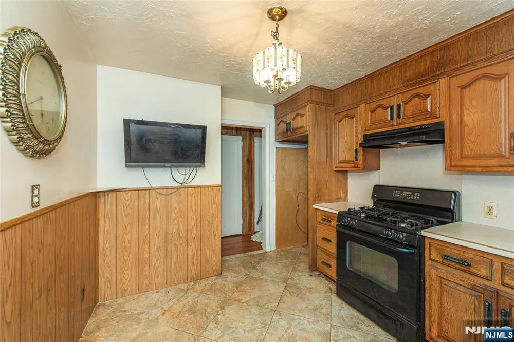 385-387 41st Street Paterson, NJ 07504