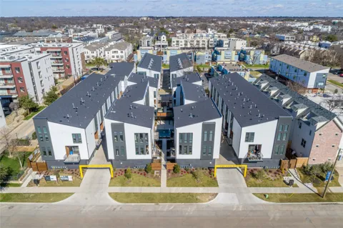 2190 Bennett Avenue #302