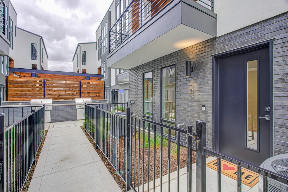 2190 Bennett Avenue #302 Dallas, TX 75206