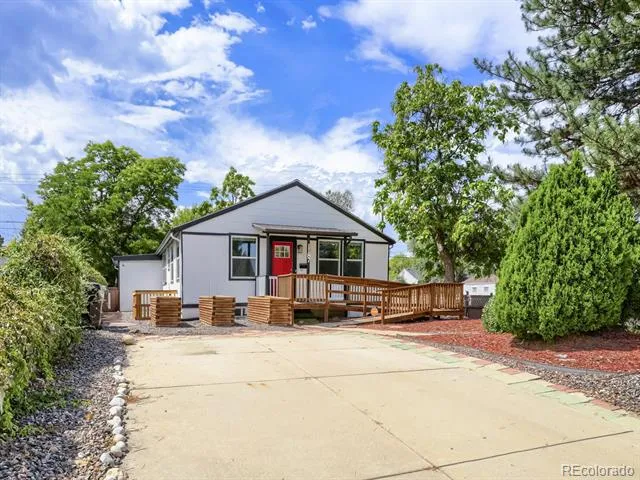 1187 Syracuse Street Denver, CO 80220