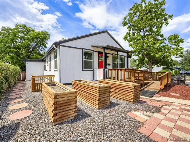 1187 Syracuse Street Denver, CO 80220