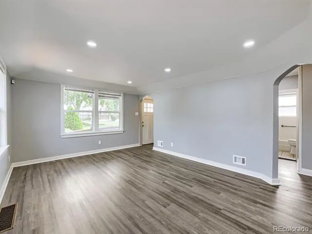 1187 Syracuse Street Denver, CO 80220