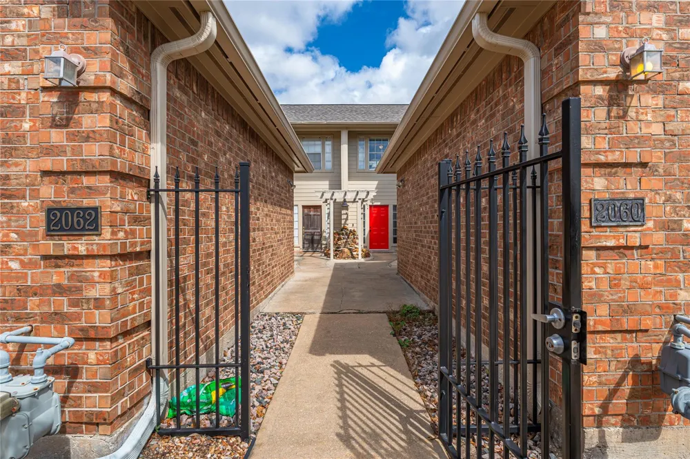2060 Glencove Drive Seabrook, TX 77586