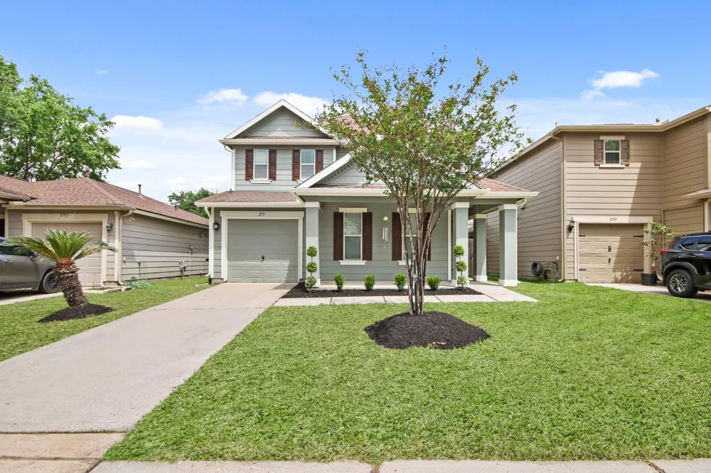 255 Silky Leaf Drive Houston, TX 77073