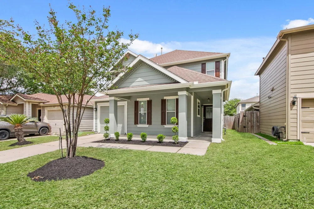 255 Silky Leaf Drive Houston, TX 77073