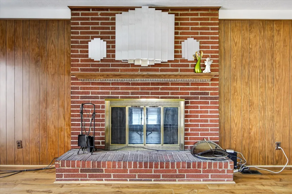 30308 Yorkshire Drive Madison Heights, MI 48071