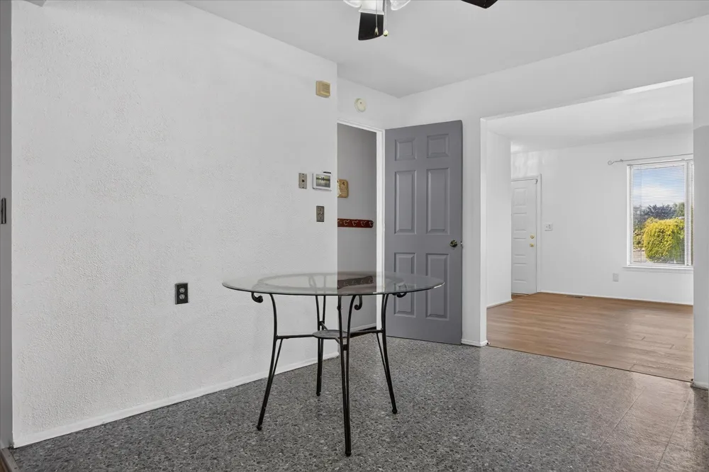 30308 Yorkshire Drive Madison Heights, MI 48071