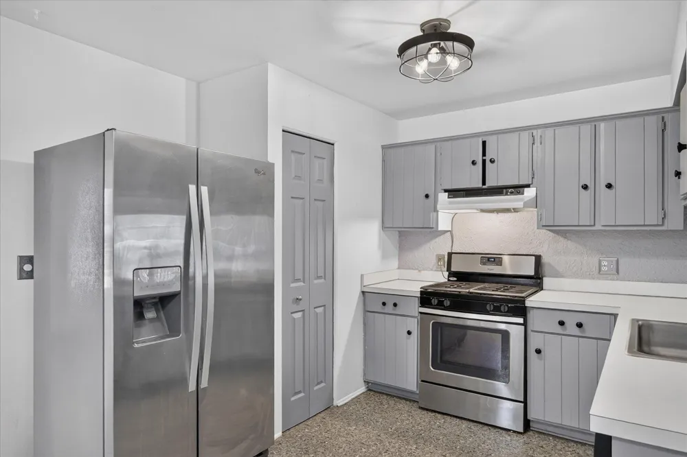 30308 Yorkshire Drive Madison Heights, MI 48071