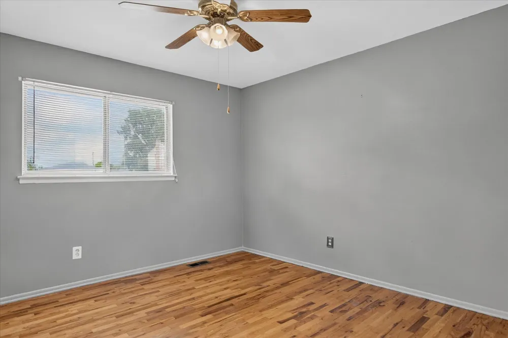 30308 Yorkshire Drive Madison Heights, MI 48071