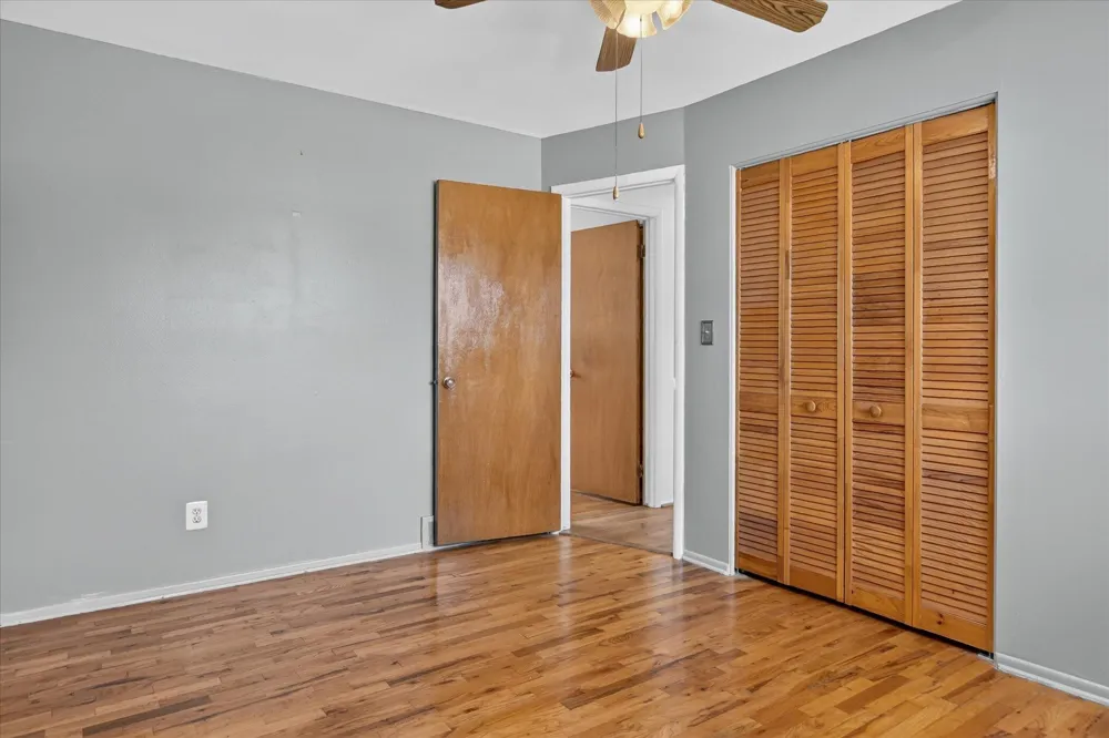 30308 Yorkshire Drive Madison Heights, MI 48071