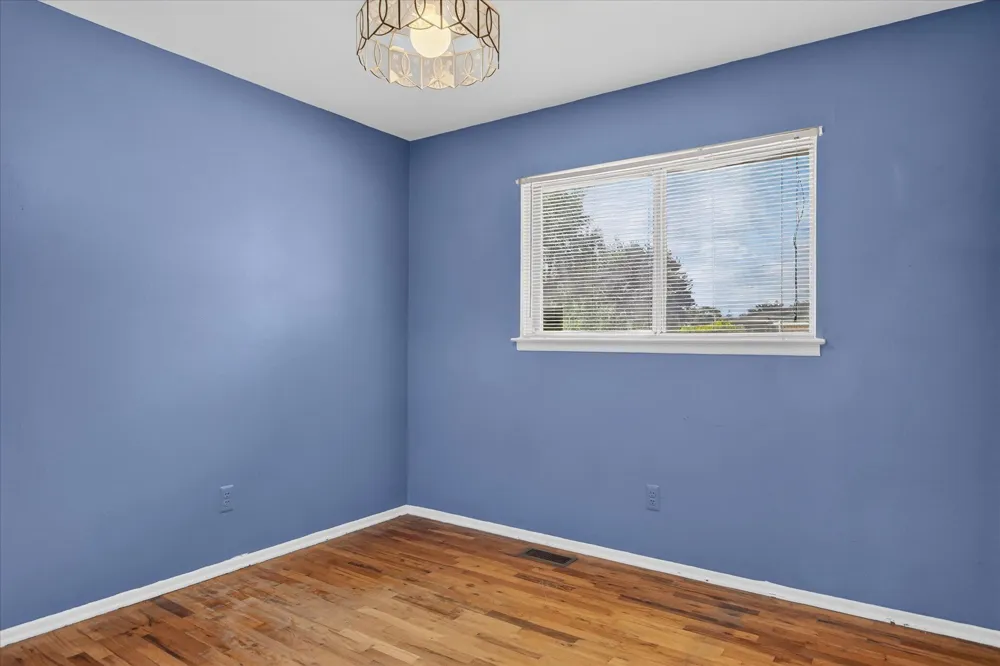 30308 Yorkshire Drive Madison Heights, MI 48071