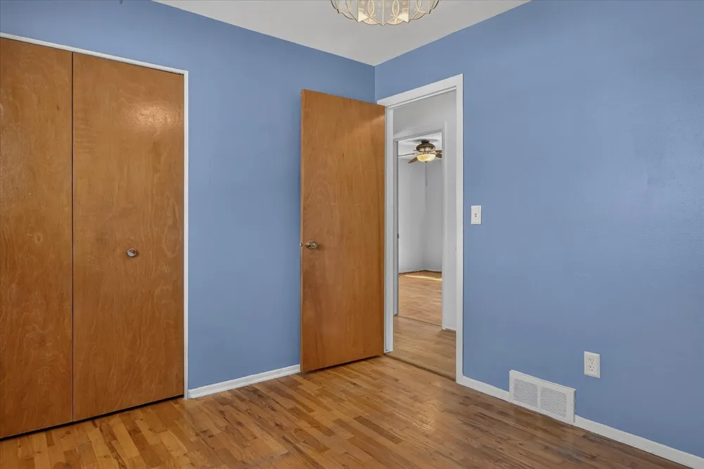 30308 Yorkshire Drive Madison Heights, MI 48071
