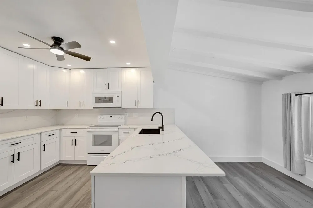 1738 NE 52nd Street Fort Lauderdale, FL 33334