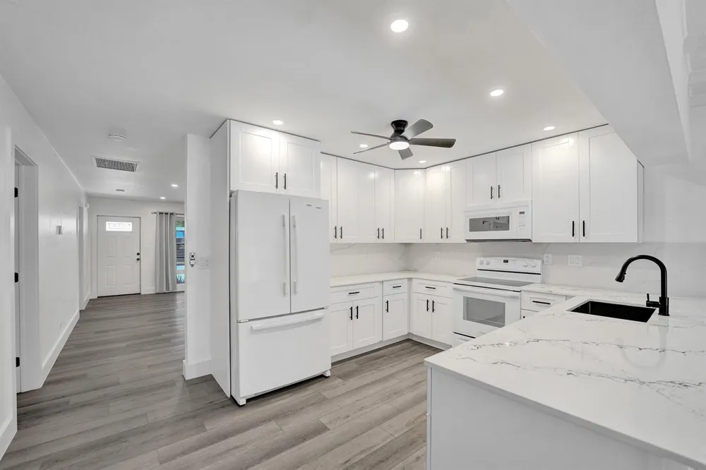 1738 NE 52nd Street Fort Lauderdale, FL 33334