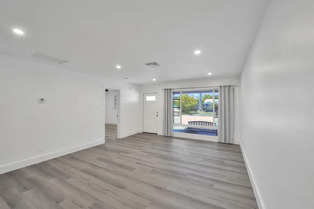 1738 NE 52nd Street Fort Lauderdale, FL 33334