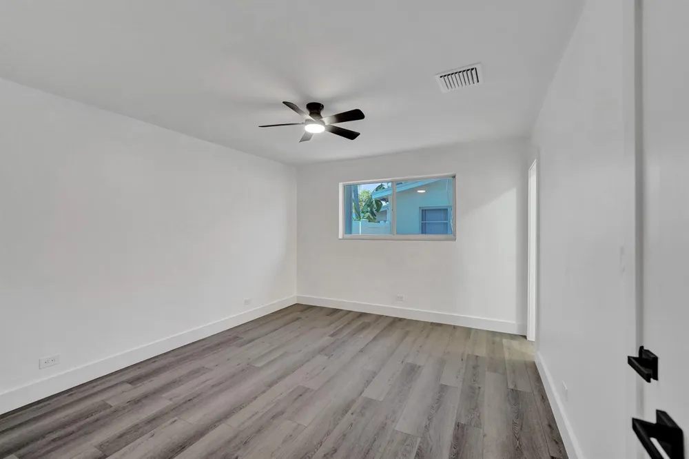 1738 NE 52nd Street Fort Lauderdale, FL 33334