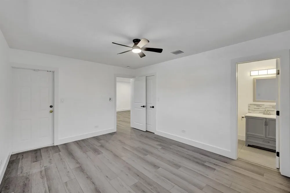 1738 NE 52nd Street Fort Lauderdale, FL 33334