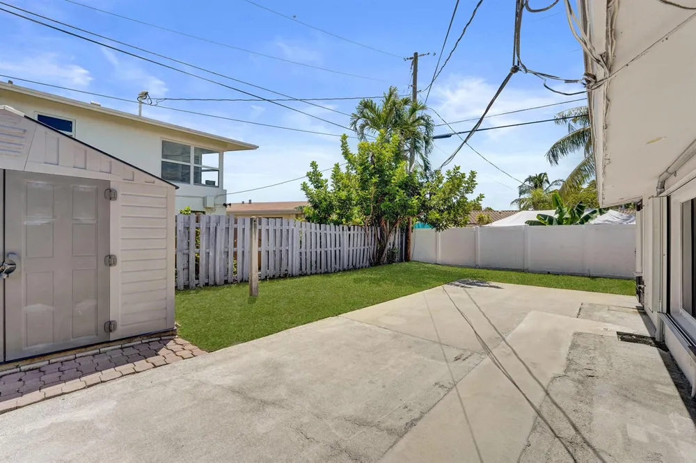 1738 NE 52nd Street Fort Lauderdale, FL 33334