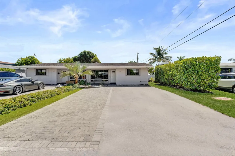 1738 NE 52nd Street Fort Lauderdale, FL 33334