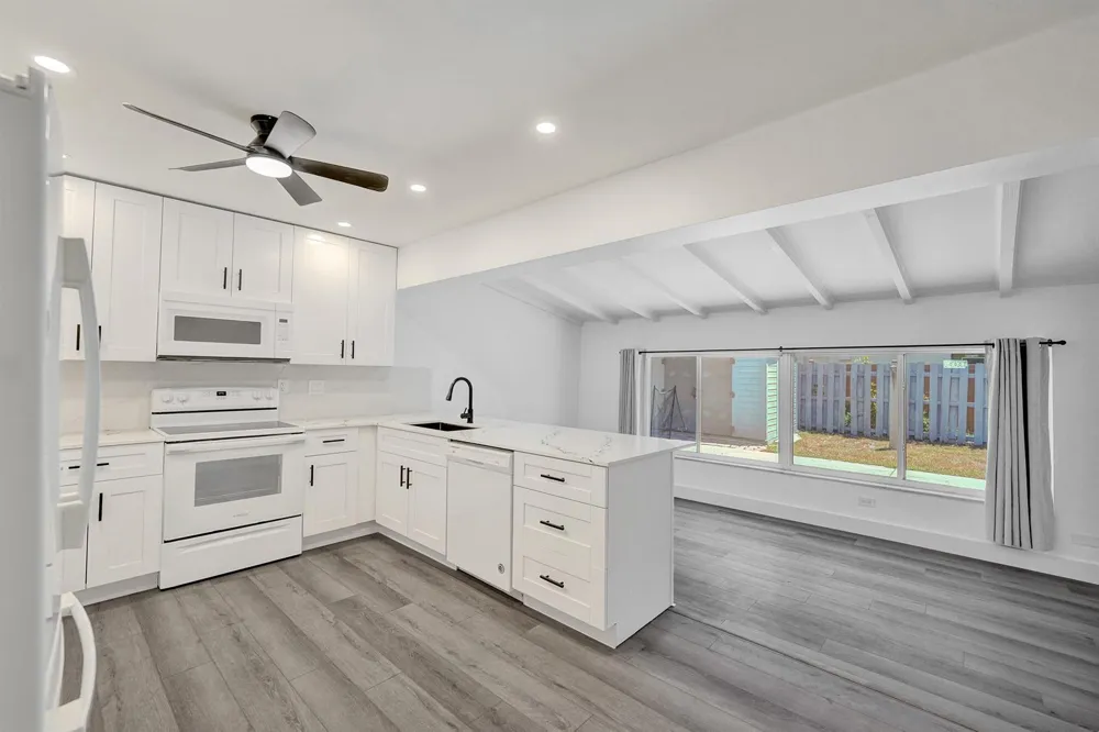 1738 NE 52nd Street Fort Lauderdale, FL 33334