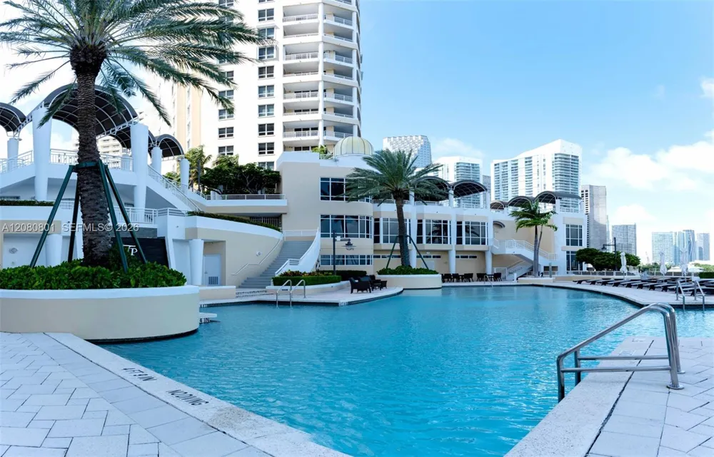 808 Brickell Key Dr #404 Miami, FL 33131
