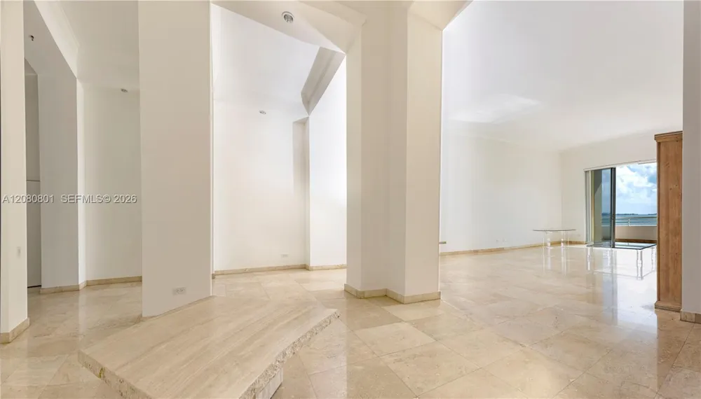 808 Brickell Key Dr #404 Miami, FL 33131