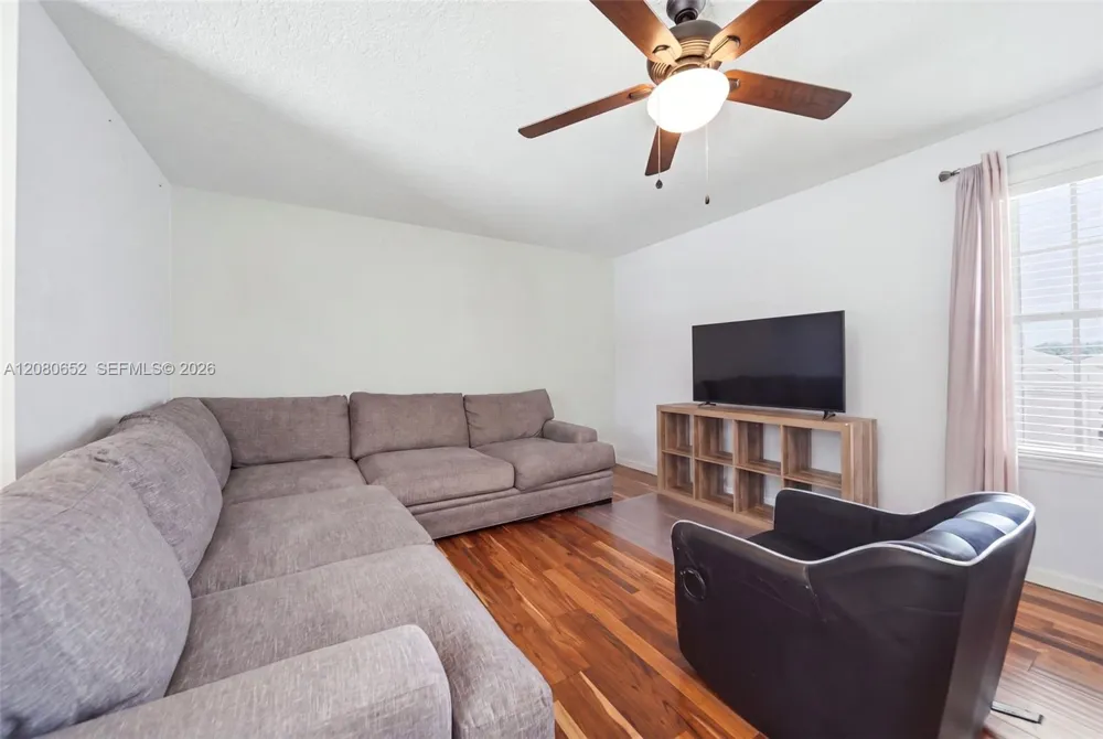 3141 Hanging Moss Cir Kissimmee, FL 34741