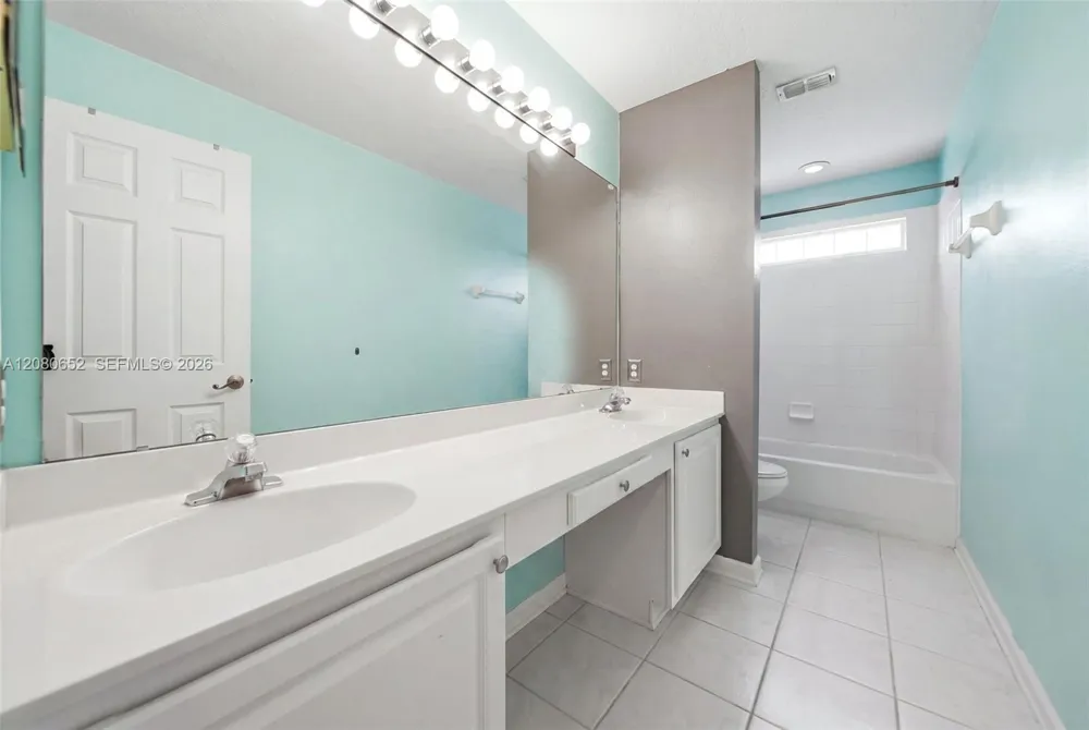 3141 Hanging Moss Cir Kissimmee, FL 34741