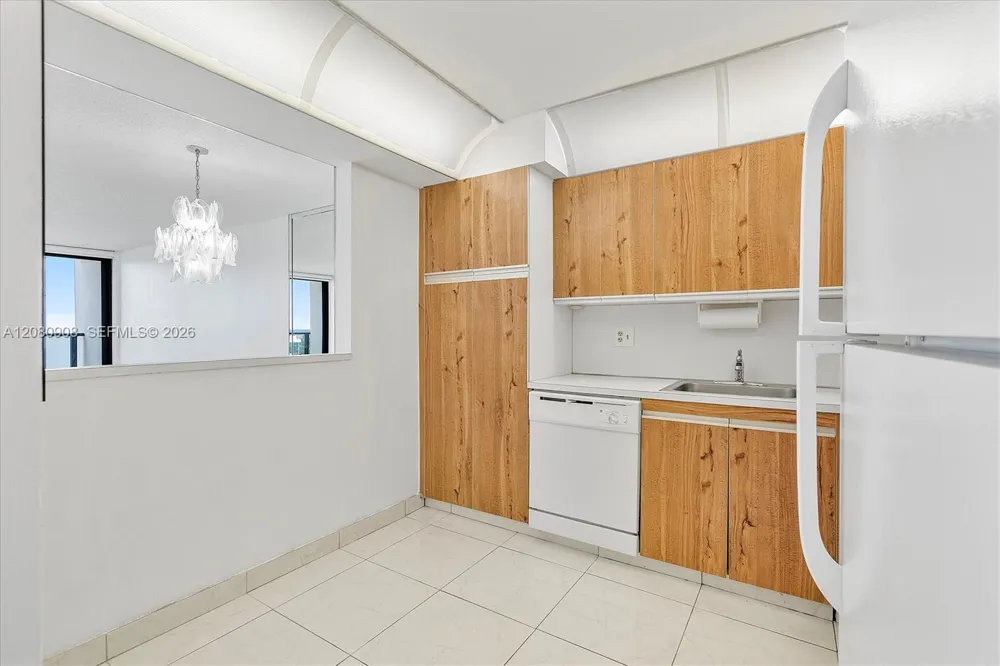 2301 S Ocean Dr #1406 Hollywood, FL 33019
