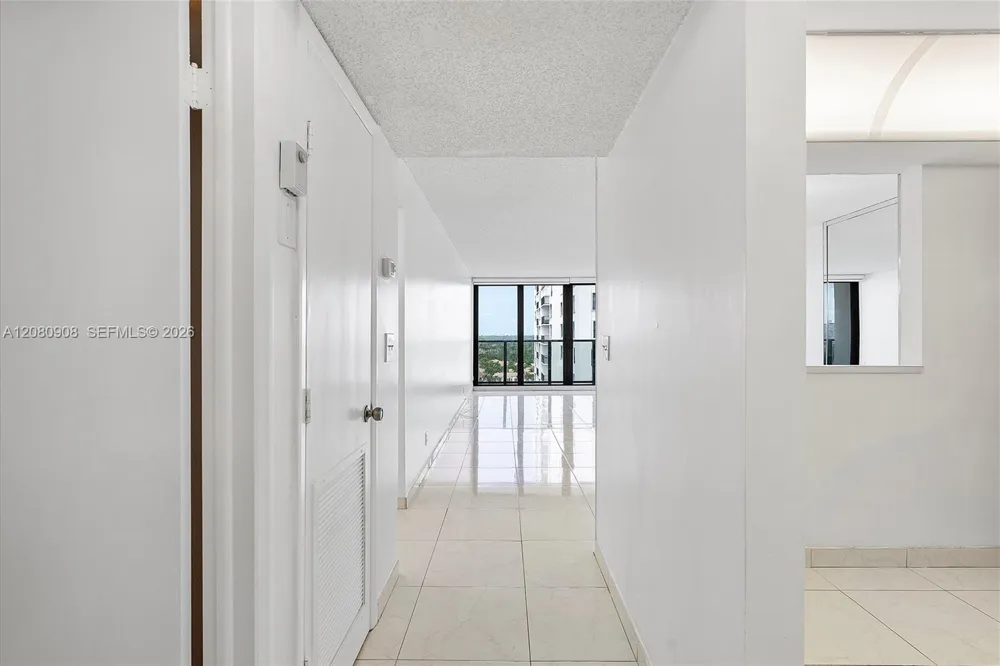 2301 S Ocean Dr #1406 Hollywood, FL 33019