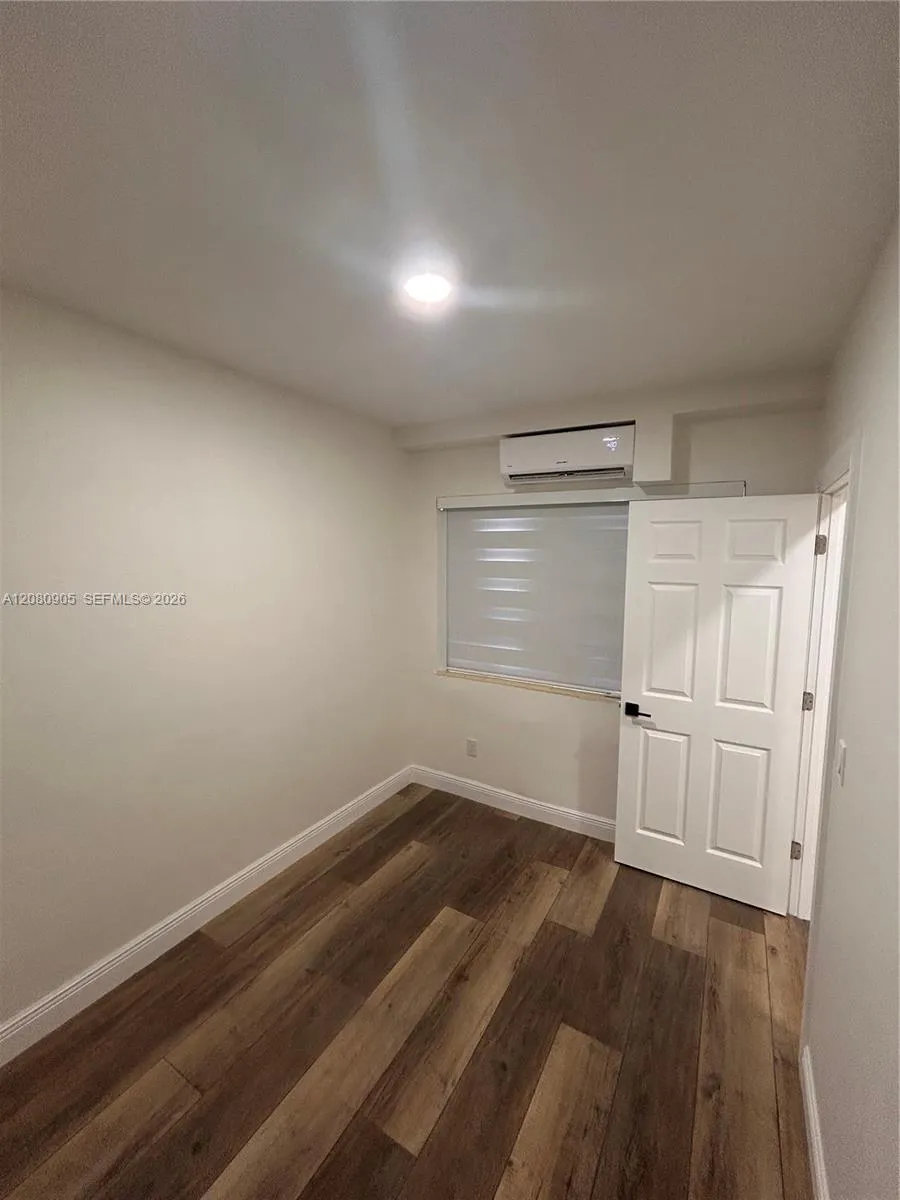 350 75th St #109 Miami Beach, FL 33141