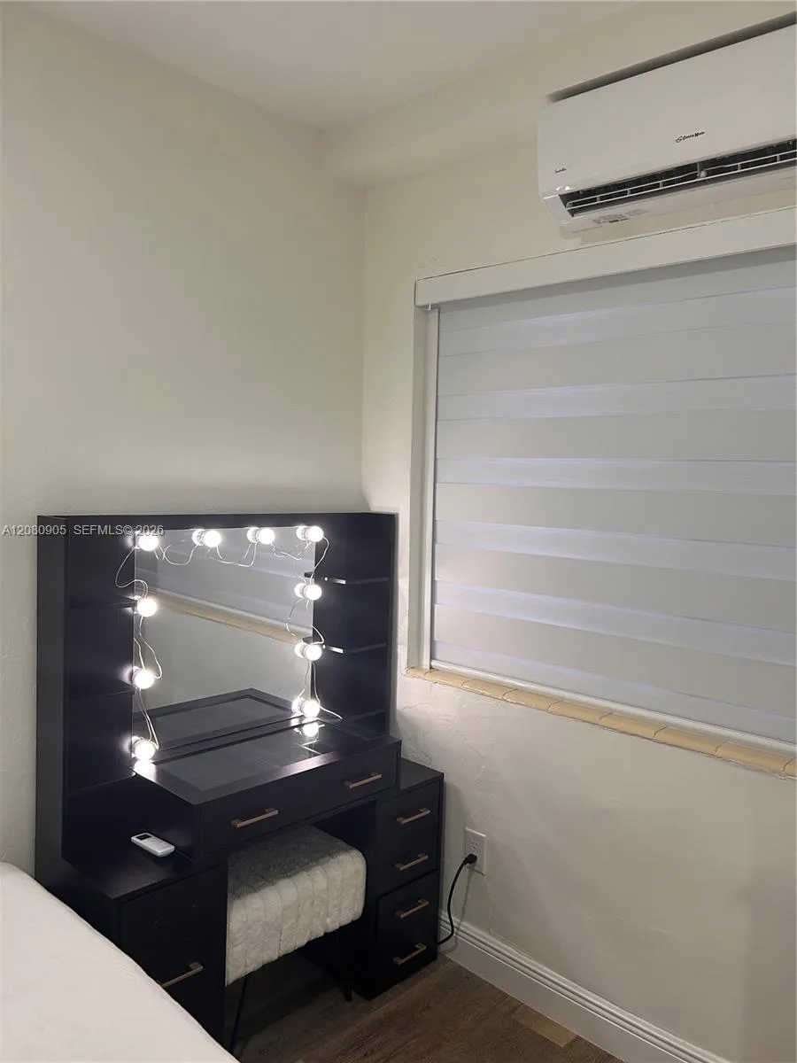 350 75th St #109 Miami Beach, FL 33141
