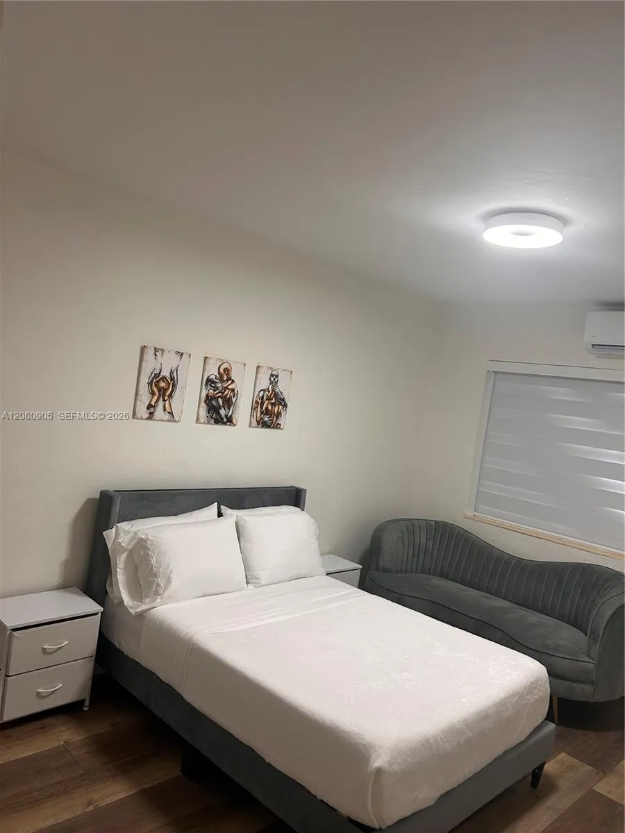350 75th St #109 Miami Beach, FL 33141