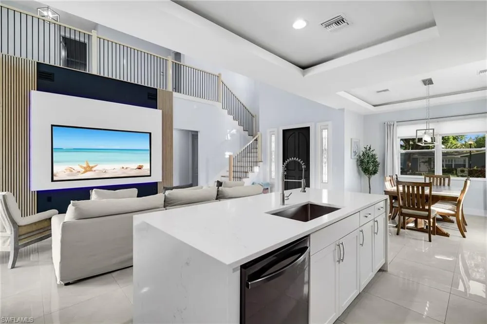 1252 Biltmore Drive Fort Myers, FL 33901