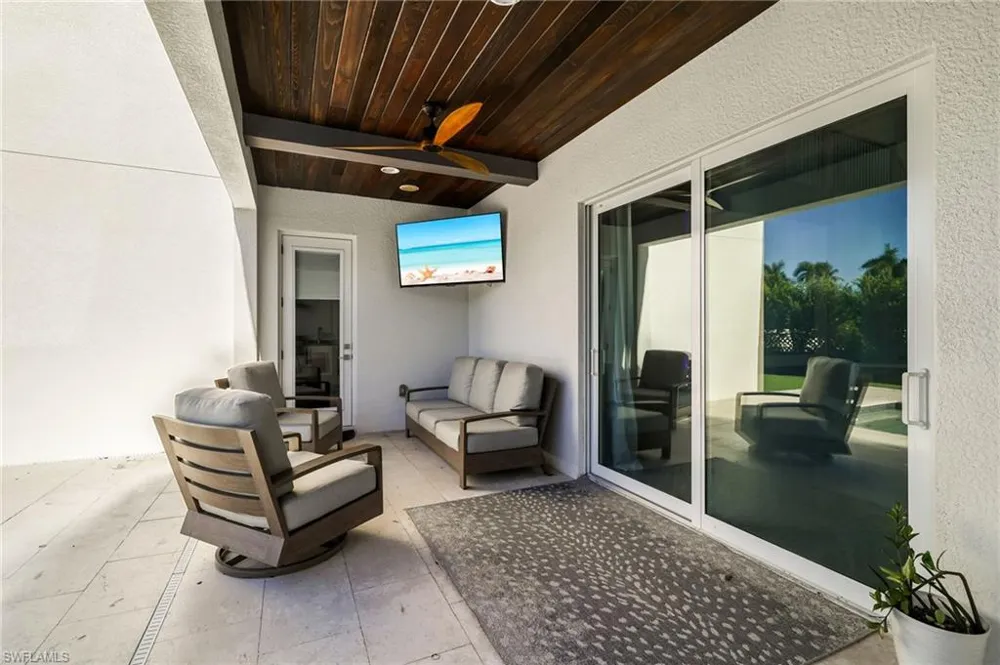1252 Biltmore Drive Fort Myers, FL 33901