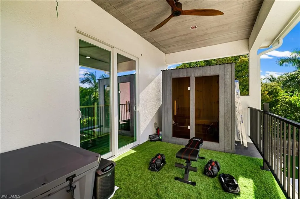 1252 Biltmore Drive Fort Myers, FL 33901