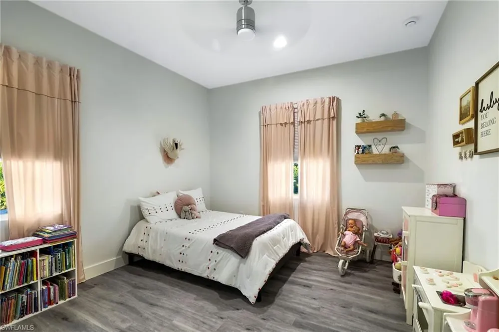 1252 Biltmore Drive Fort Myers, FL 33901