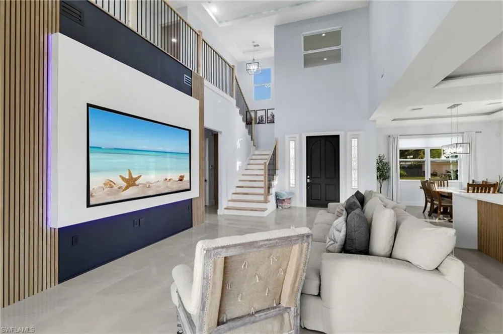1252 Biltmore Drive Fort Myers, FL 33901