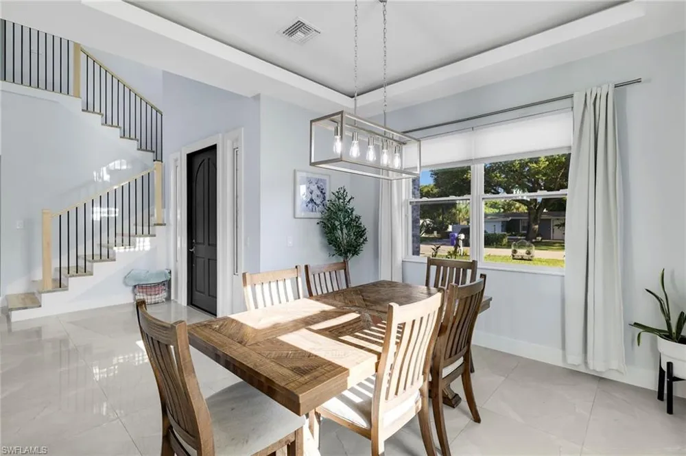 1252 Biltmore Drive Fort Myers, FL 33901
