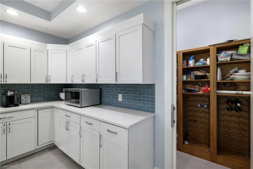 1252 Biltmore Drive Fort Myers, FL 33901
